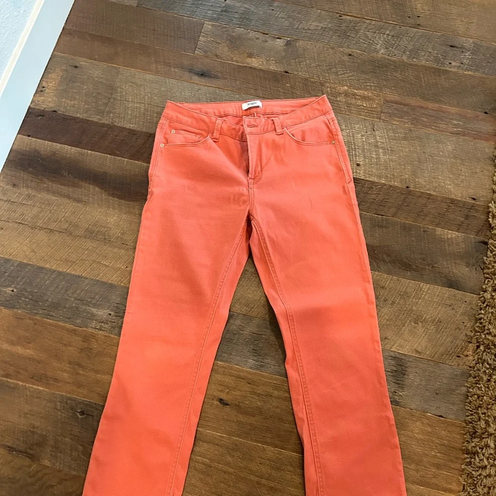 Capris - Picture 1 of 4